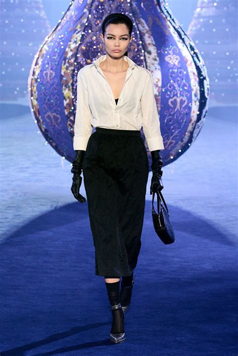 Muslim Dior Fashion Show 